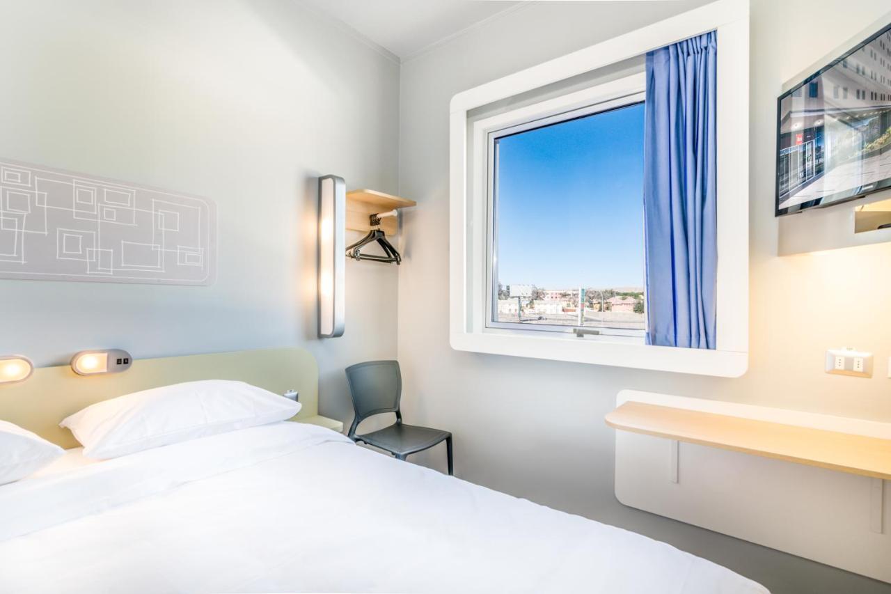 Ibis Budget Calama Eksteriør billede