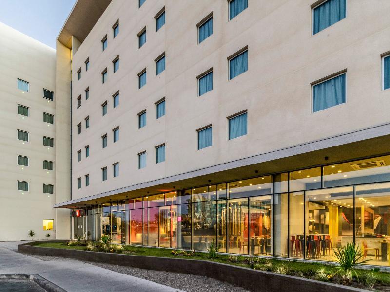 Ibis Budget Calama Eksteriør billede